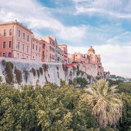 Modern Apartment In Historic Building Cagliari Exterior foto